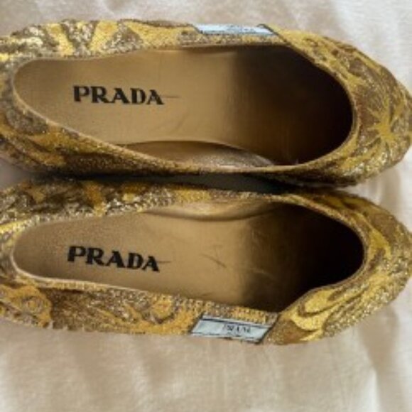 Prada gold espadrilles, size 40 NWOT - Picture 5 of 6